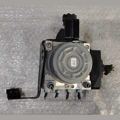 OEM BMW 3 Series Gt F34 2014 Diesel ABS Pump Assembly 6870914 6870913