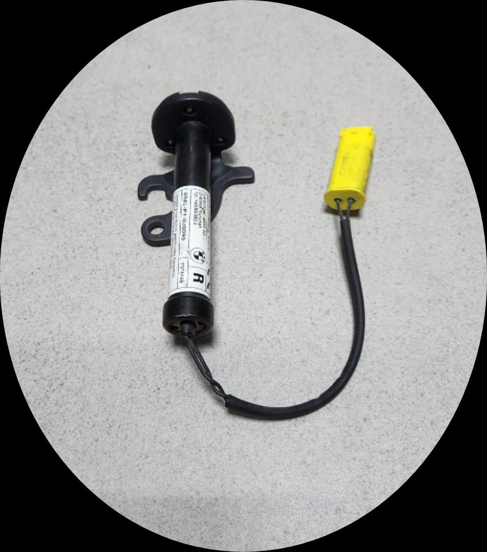 BMW  5 Series F10 F11 Bonnet Actuator Right Pedestrian Protection 7263056 OEM