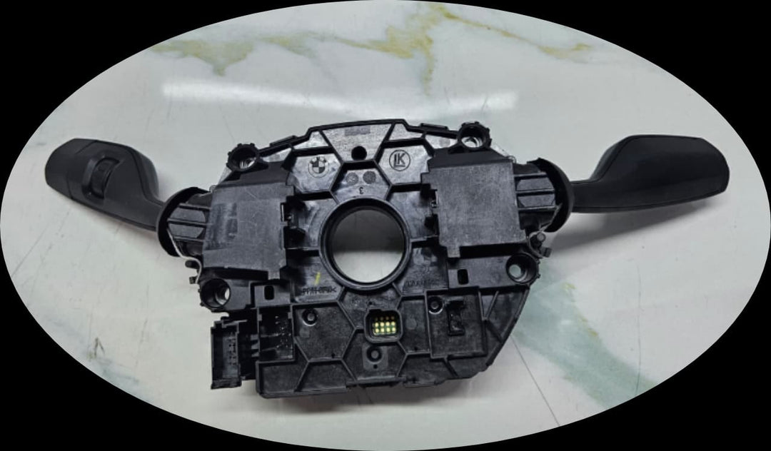 2017 BMW X3 G30 G31 G01 G05 G06 G07 G08 Steering Column Switch 5A32039