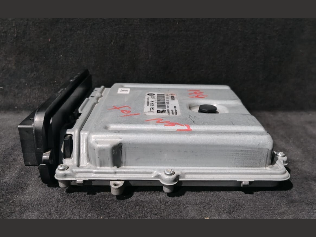 BMW 5, 7 SERIES F01 F07, F02 N57 ENGINE CONTROL UNIT ECU ECM DDE 8516753