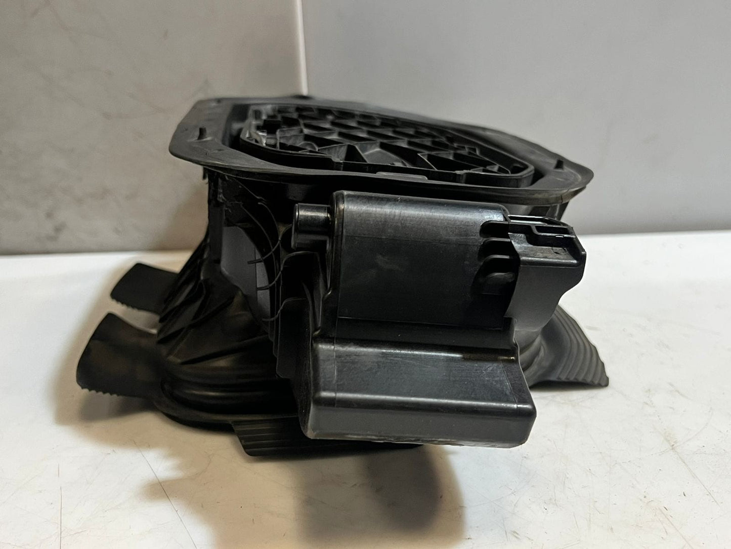 2022 2023 2024 BMW iX i20 Fuel filler cap fuel flap OEM 51177953712 OEM