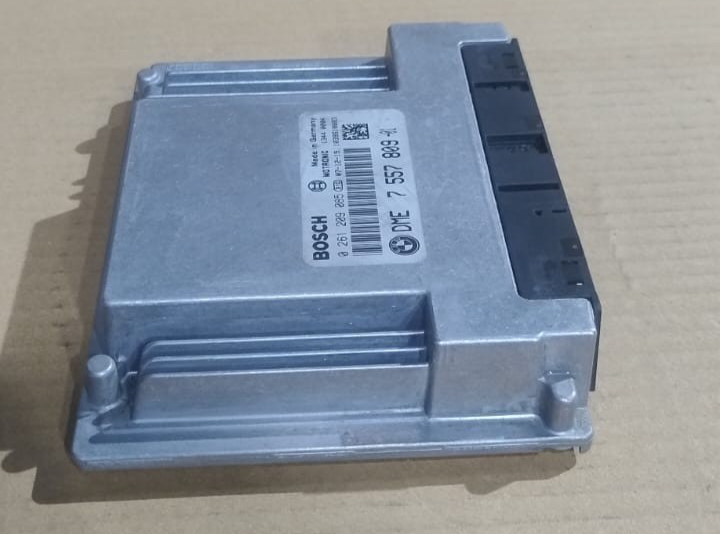 BMW 1 E81 E87  ENGINE CONTROL UNIT MODULE ECU  ONLY BOSCH - 7557809