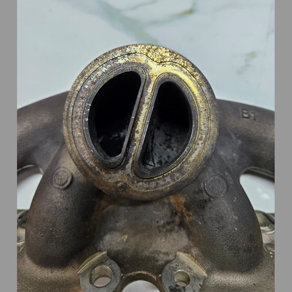 2015-19 BMW G11 G12 X5 G05 F15 with 4.4 V8 N63 engine Exhaust Manifold 8600288