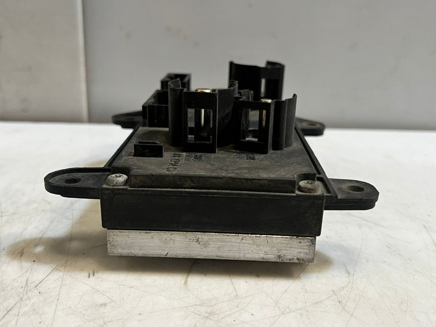 2002-2005 BMW 745i 7 Series E65 E66 745i X1 Power Control Module 6935431 OEM