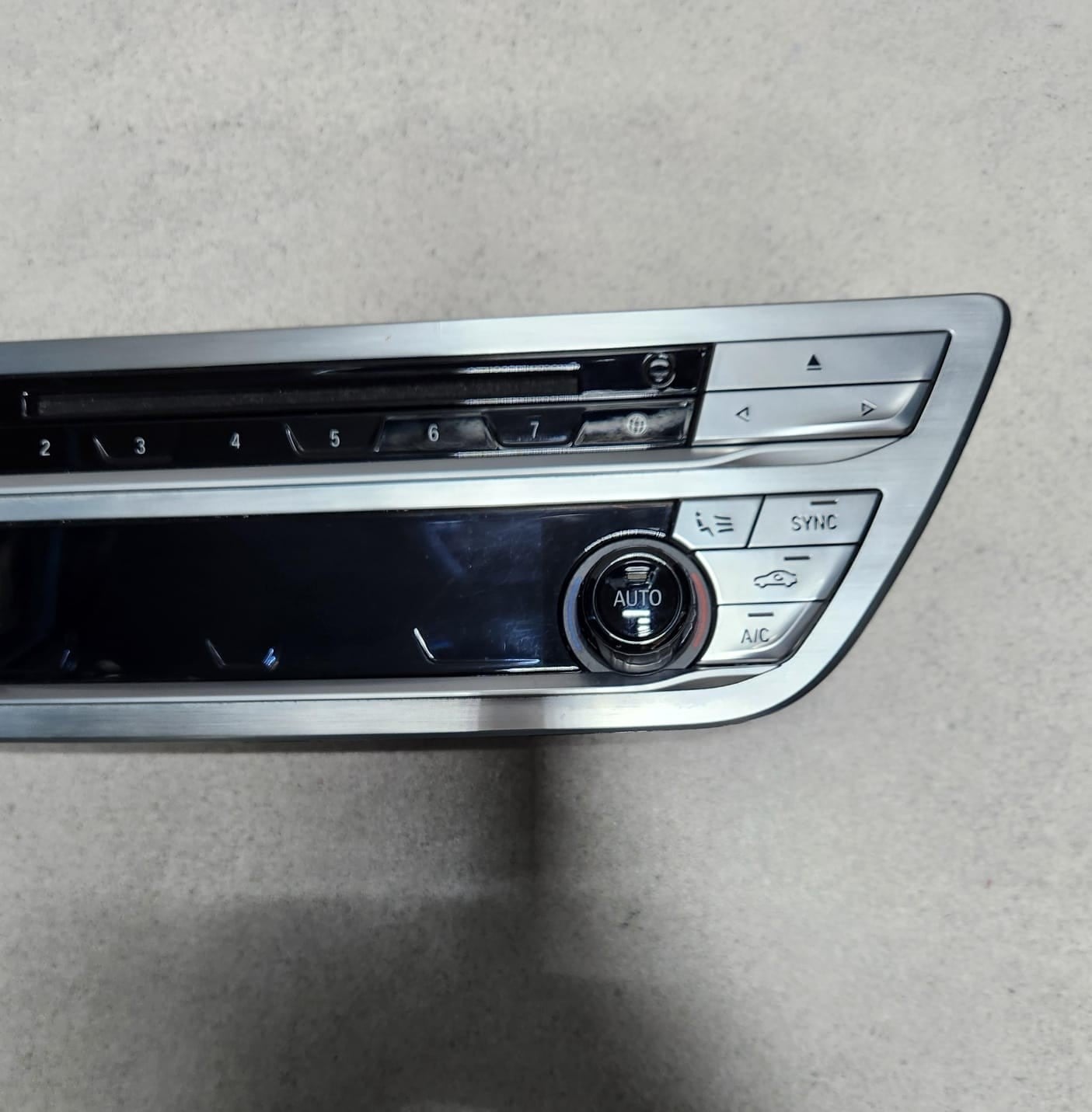 2016-2019 BMW 740i Climate Control Unit 6822777 G11 G12 740i 750xi