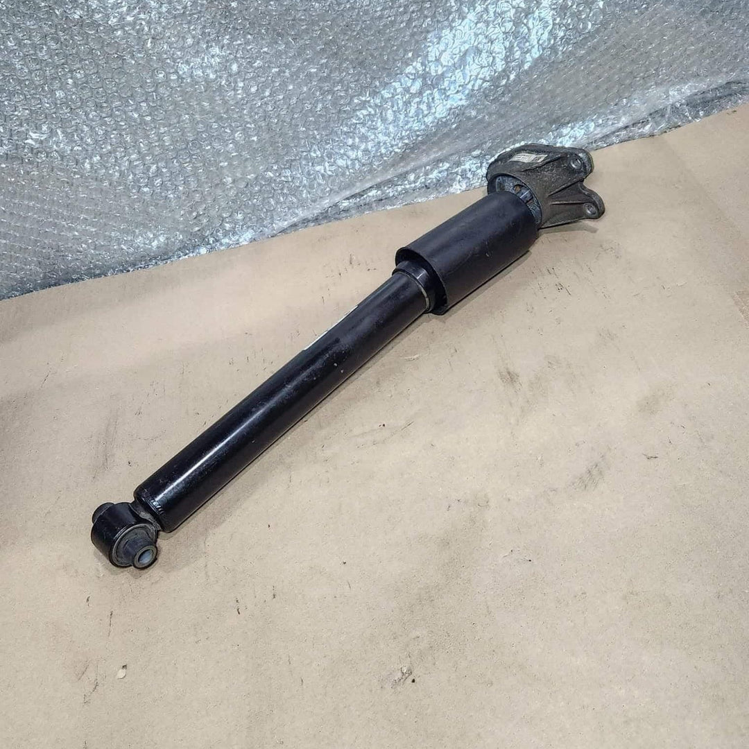 2016-2018 BMW 330e Rear Shock Absorber 6876754 330e F30 LCI 