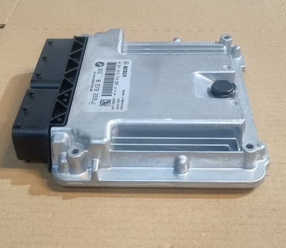 OEM BMW 320d N47N F30 2012 -2017  ENGINE CONTROL UNIT DDE ECU KIT +KEY - 8573259