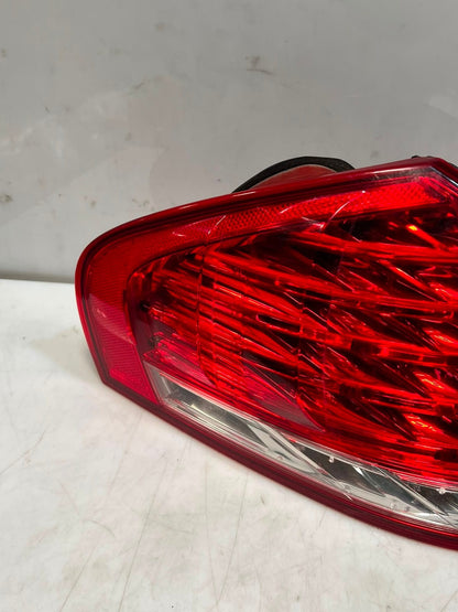 2006-2010 BMW E63 E64 M6 Left REAR LIGHT Tail Light 7177069 OEM