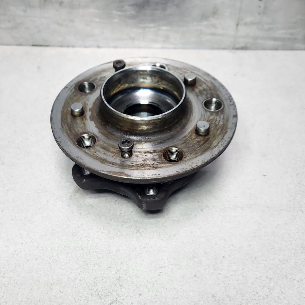 2020 BMW M8 Wheel Hub With Bearing 7857069 M8 Competition front 