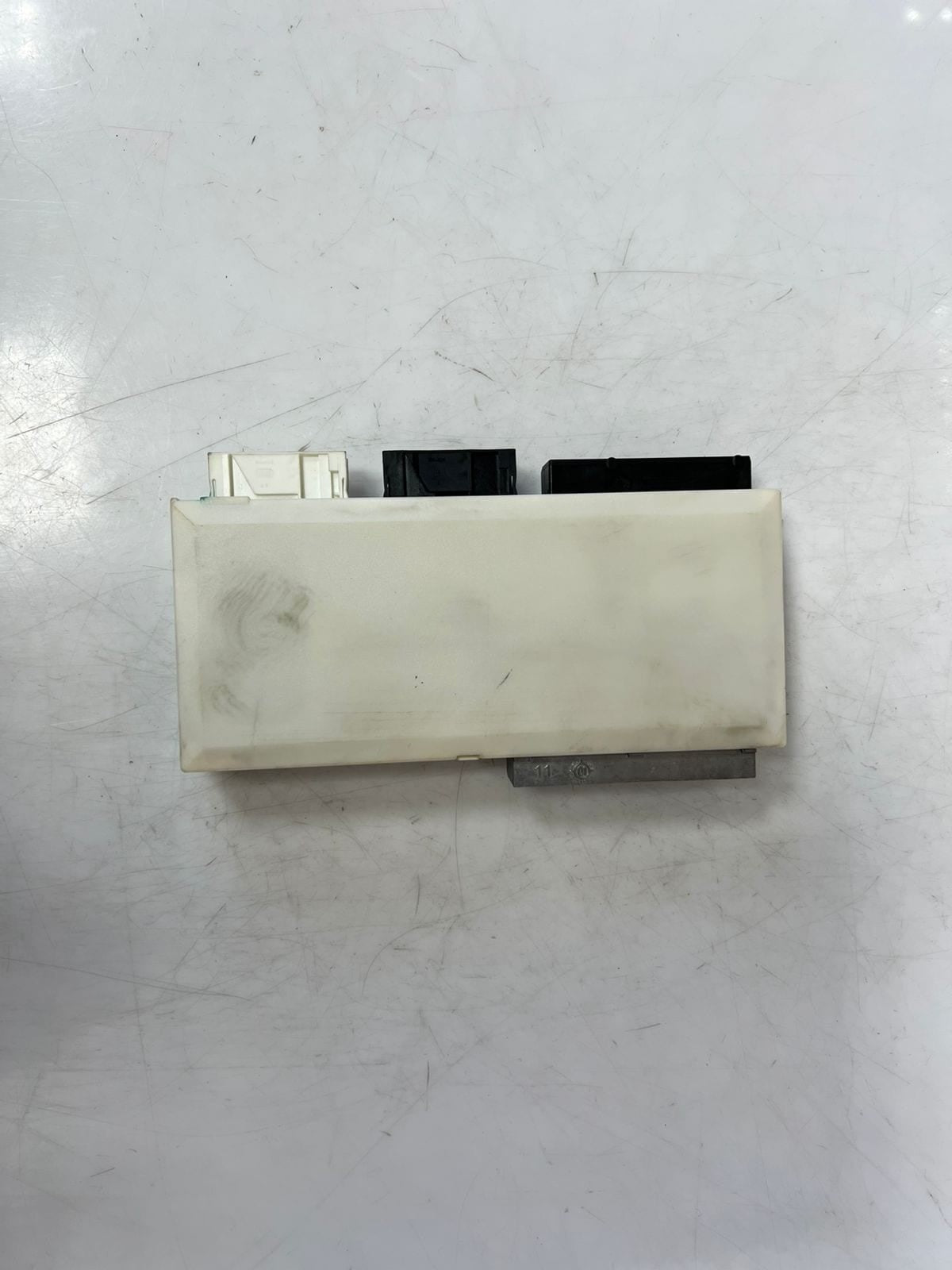 1996-2003 BMW E39 5 Series Body Control Module BCM GM III HIGH 12V 6913523 OEM