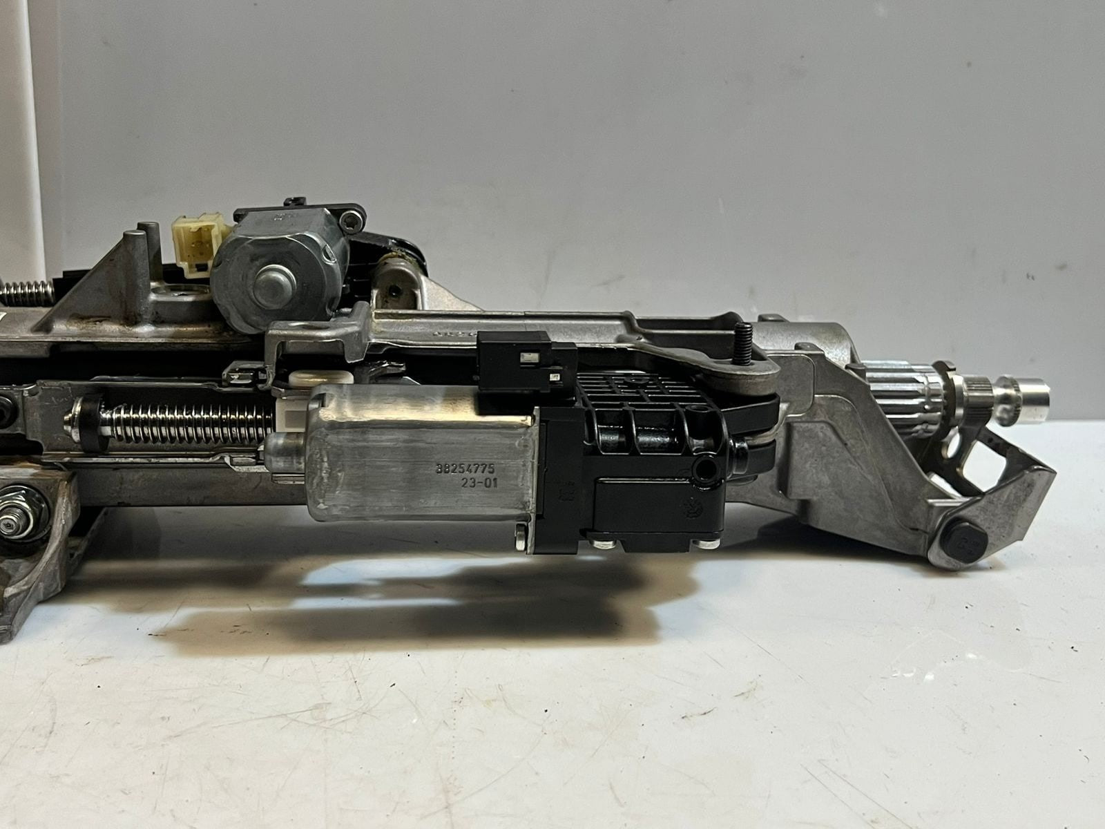 2024 BMW iX I20 and I7 G70 Electric Steering Column Adjustment 5A81930 OEM