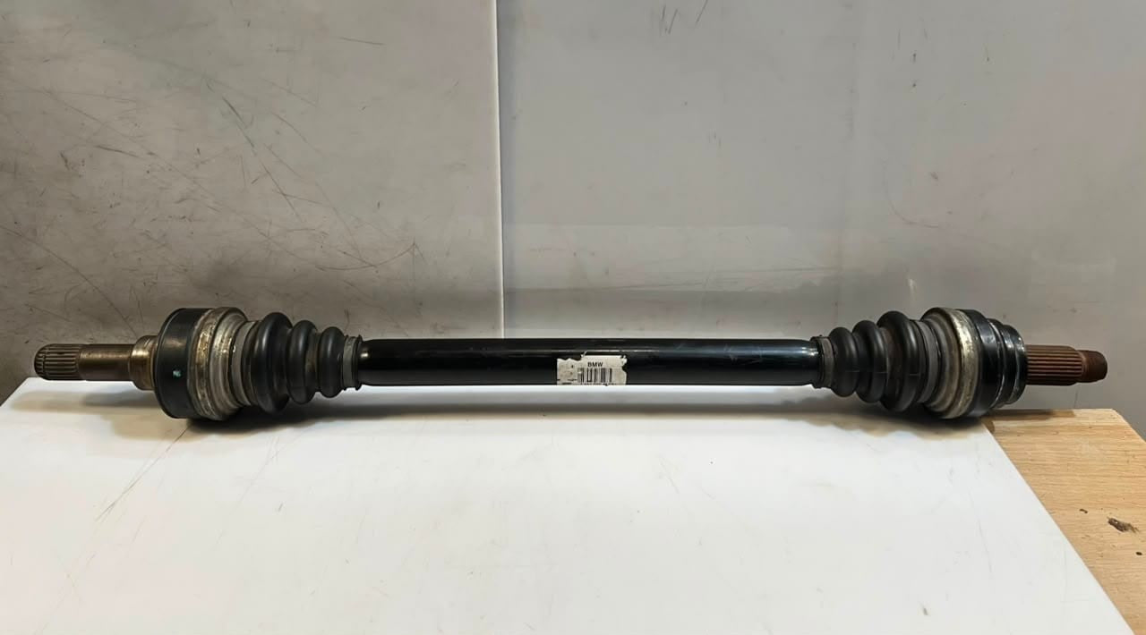 2011-2016 BMW 5 SERIES F10 F11 535i xDrive Rear Right CV Axle Shaft 7581030