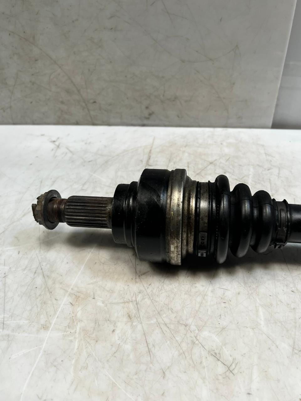 2013-2015 BMW 335i f30 Rear Left Axle Output Shaft 7597677