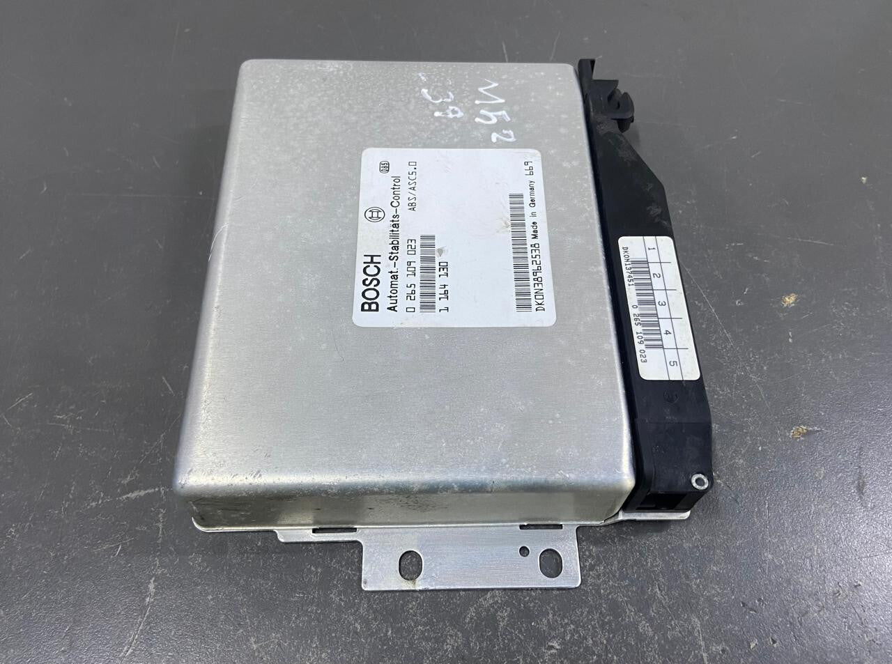 OEM BMW E39 M52 ABS CONTROL UNIT MODULE 1164130 BOSCH