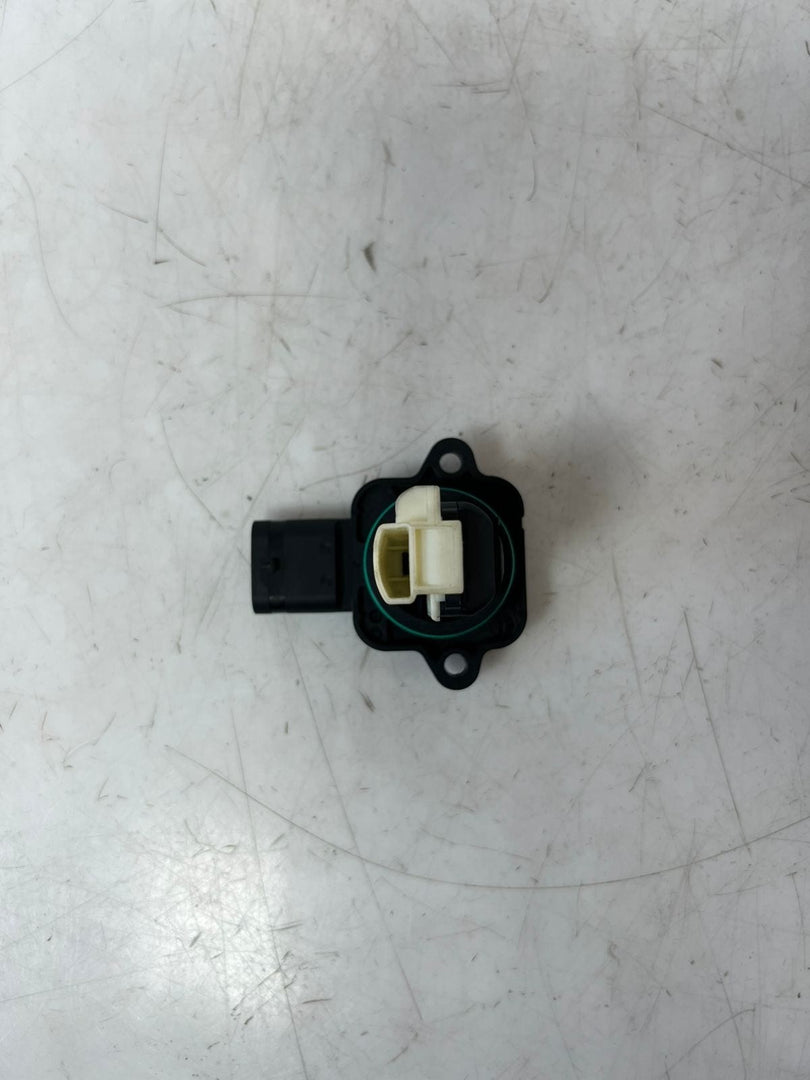 BMW F07 F10 F11 F18 F01 F25 E90 523i 528i 530i 535I Mass Air Flow Sensor 7593624