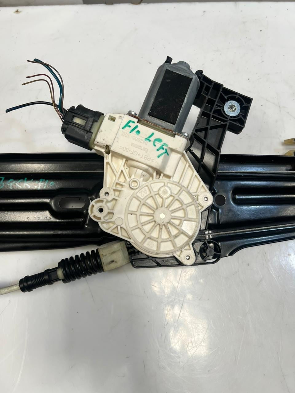 2012-2016 BMW 550i 5' F10 F11 Rear Left Window Regulator With Motor 7182121 OEM