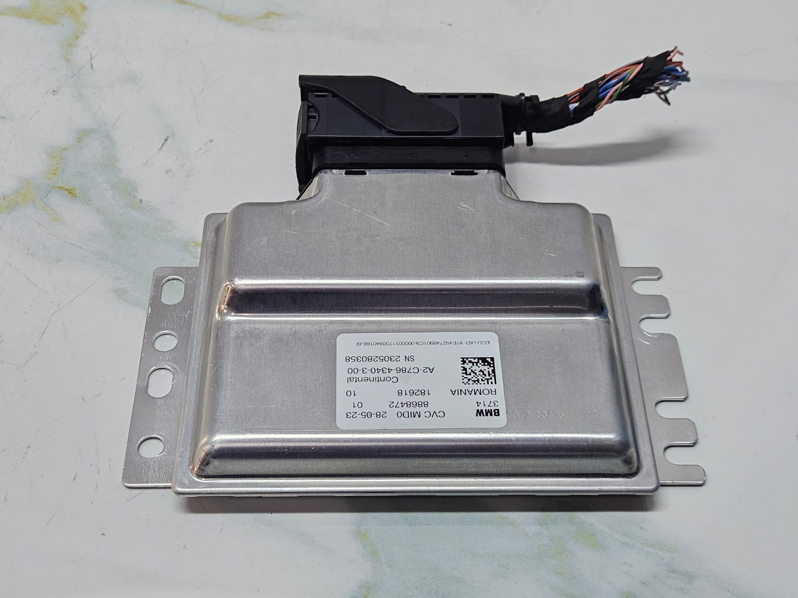 OEM BMW XM G09 Dynamic Suspension Control Module 8868472 CVC MID0 Continental