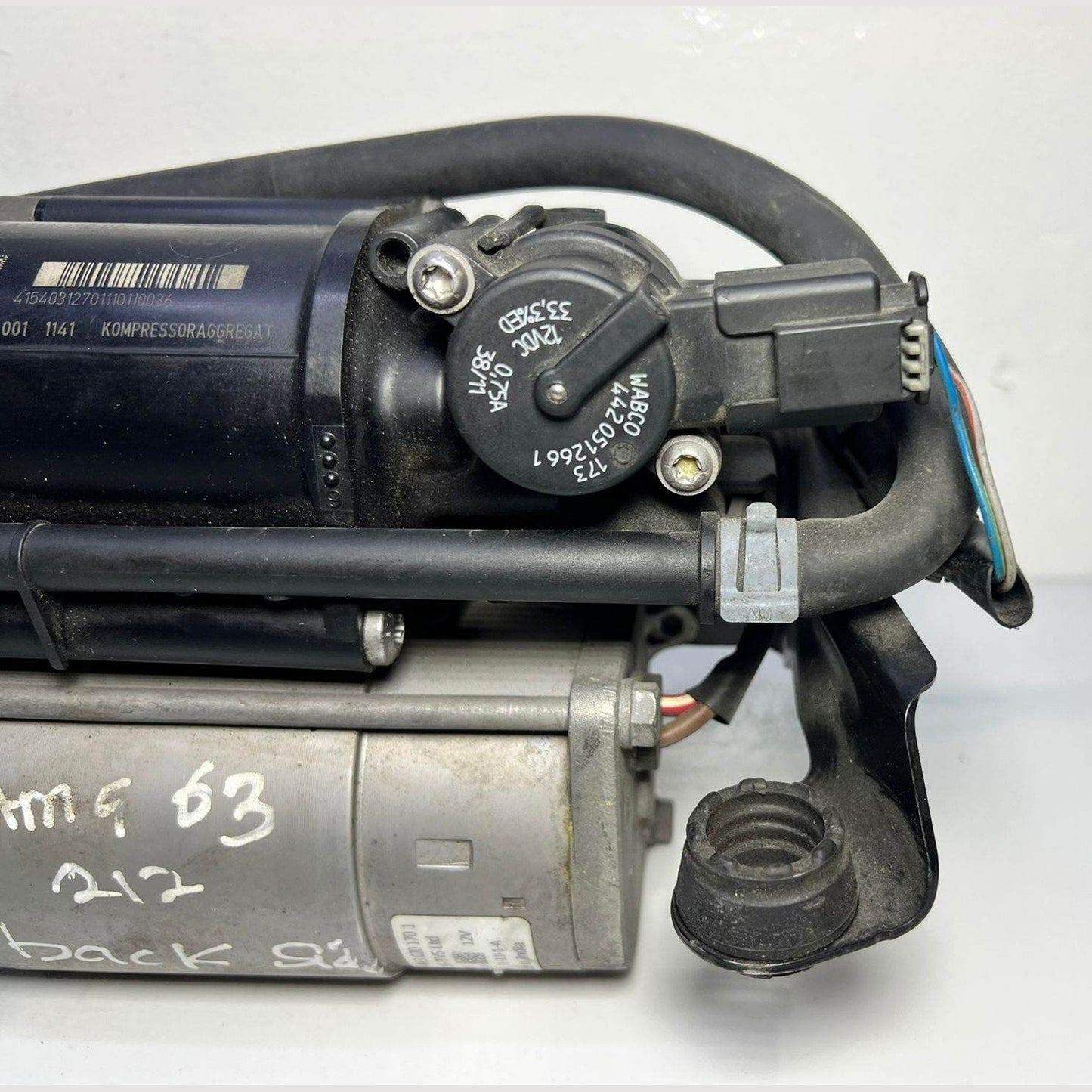 2012 Mercedes-Benz E300 Air Suspension Compressor A2123200104 W212 and W218