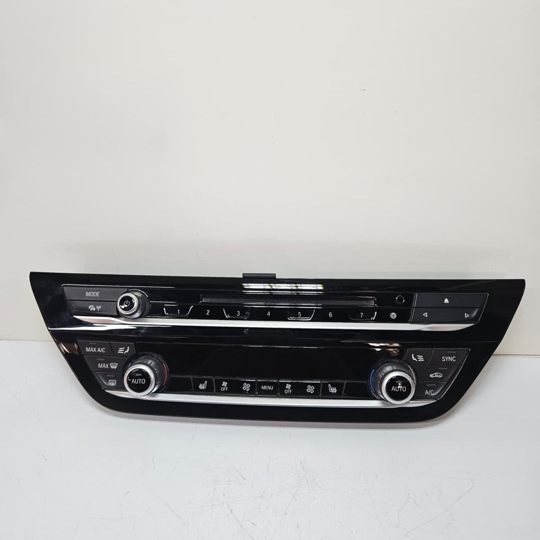 2018-2019 BMW 5 Series G30 G31 G38 530e Climate Control Panel 6834435