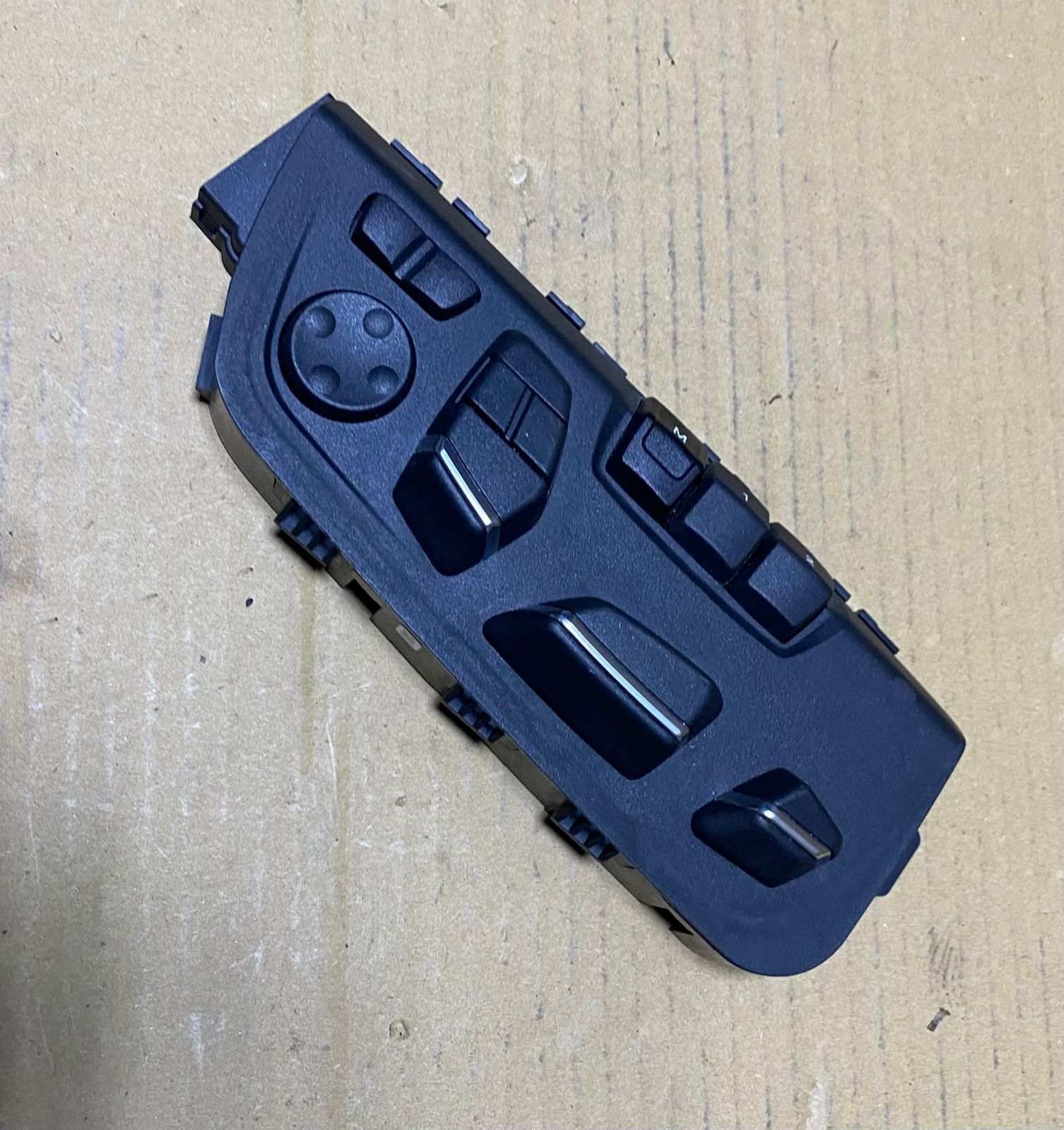 2014-2019 BMW X5 Seat Adjustment Switch 9347410 X5 F15 and X6 
