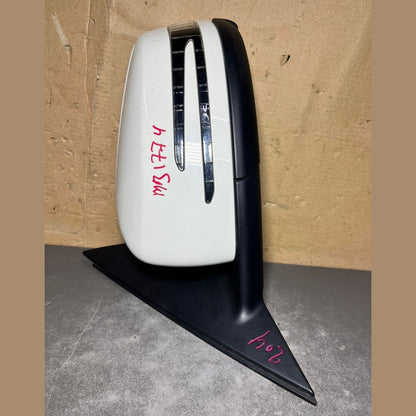 2010-1012 Mercedes-Benz W204 C-Class Left Side Mirror Foldable W/ Signal Light