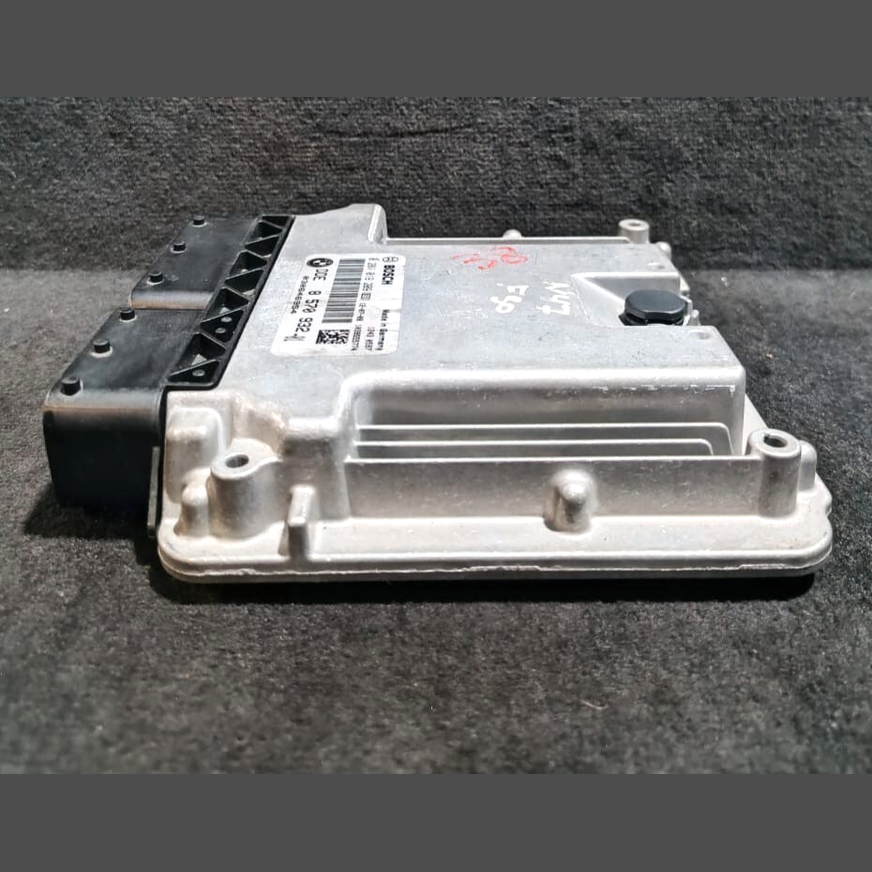 OEM BMW F30 DIESEL 320D 2012 N47 ENGINE CONTROL ECU UNIT ONLY  8570932