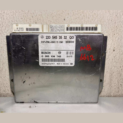 1998-1999 Mercedes-Benz S420 Control Unit A 220 545 35 32