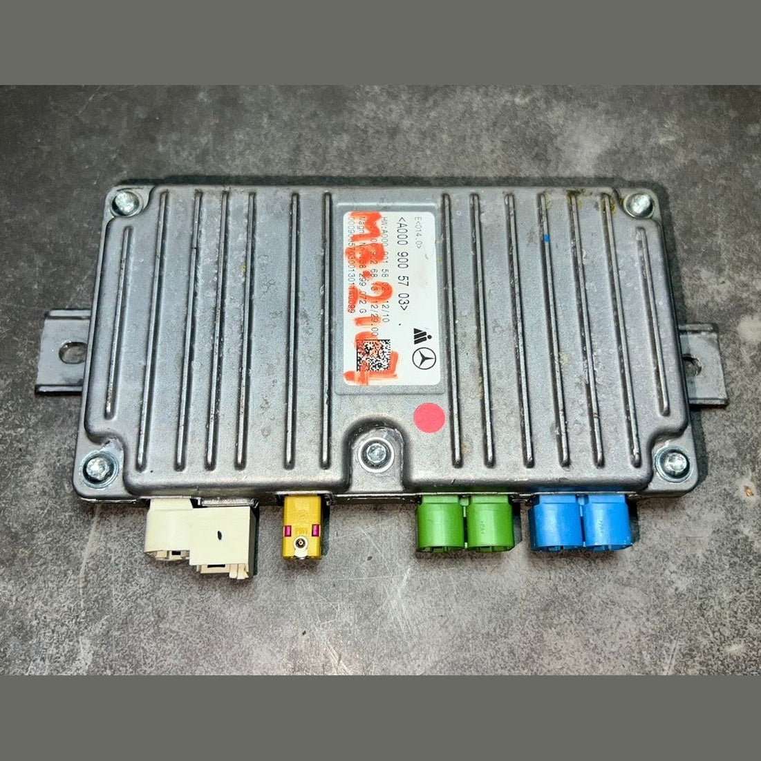 14-16 Mercedes W166 GL450 Surround View Camera Control Module  A000 9005703 OEM