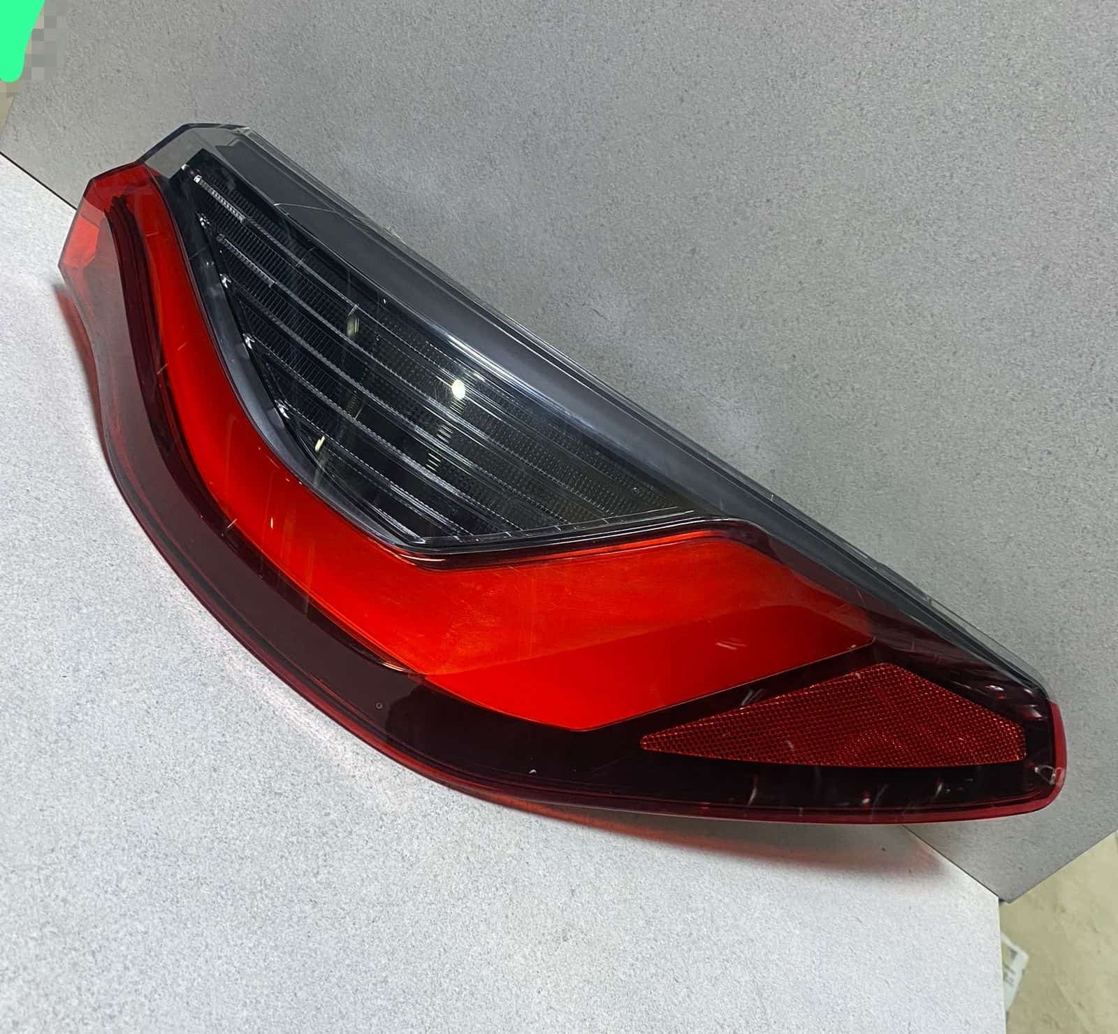 2020-2022 BMW M4 Rear Right Outer Taillight 7477606  G22 G82  430i 440i