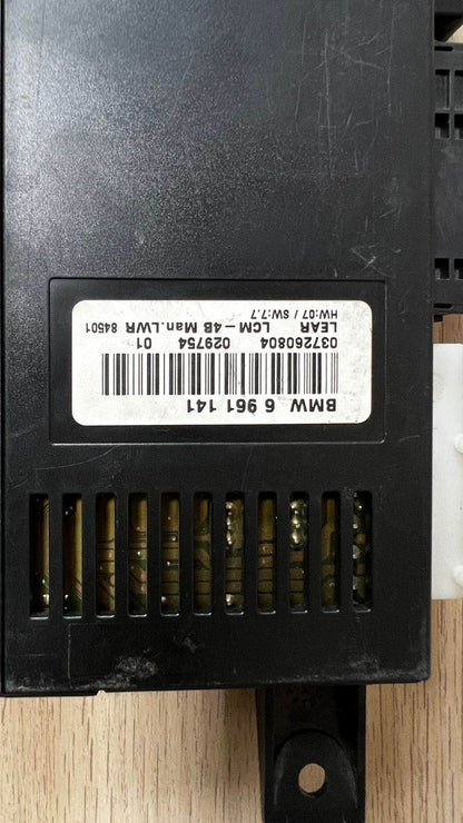 2000-2003 BMW M5 Lighting Control Module 6961141  E38 E39 E53 X5 M5 models