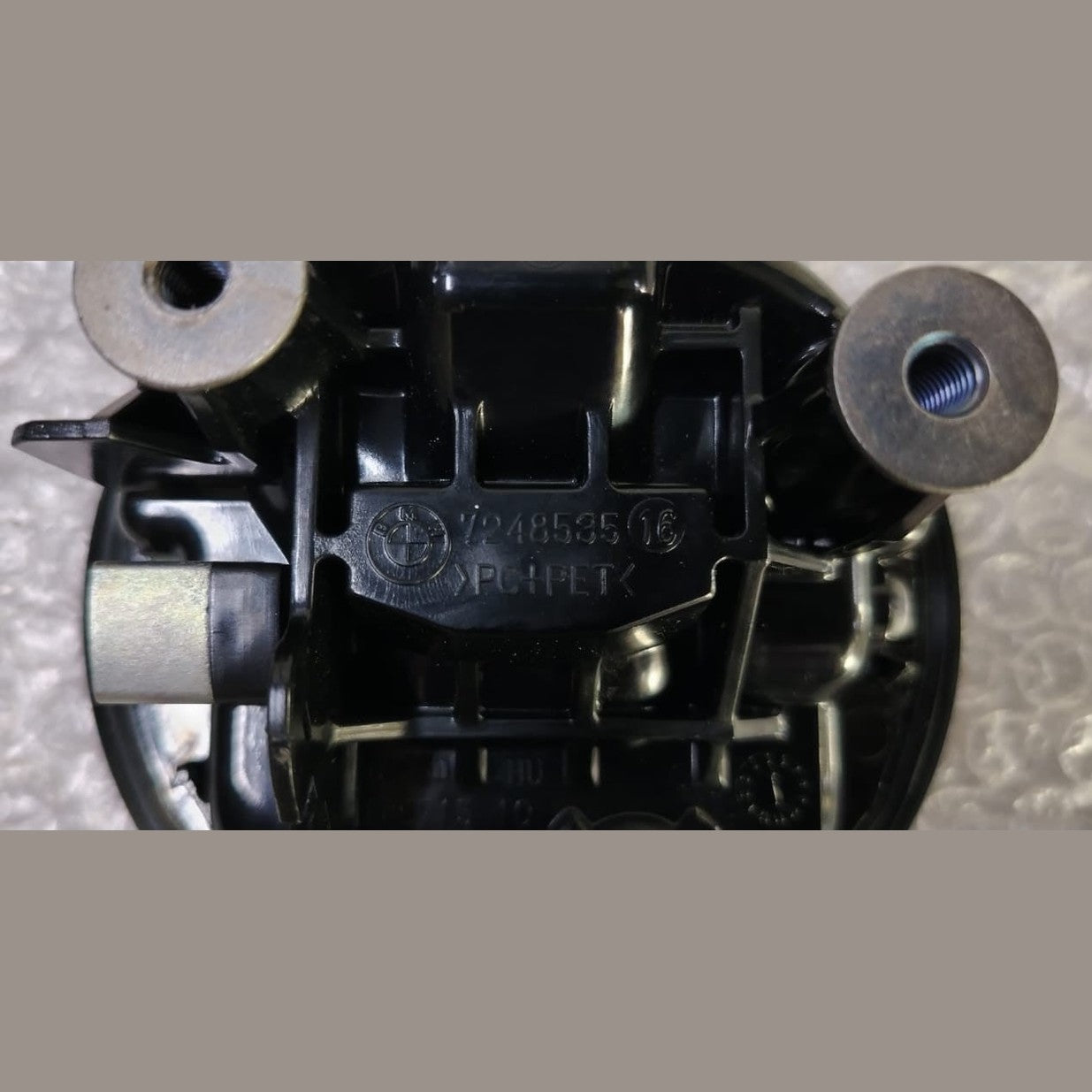 OEM BMW X2 F39 REAR LIFTGATE EMBLEM RELEASE SWITCH HANDLE 7248535