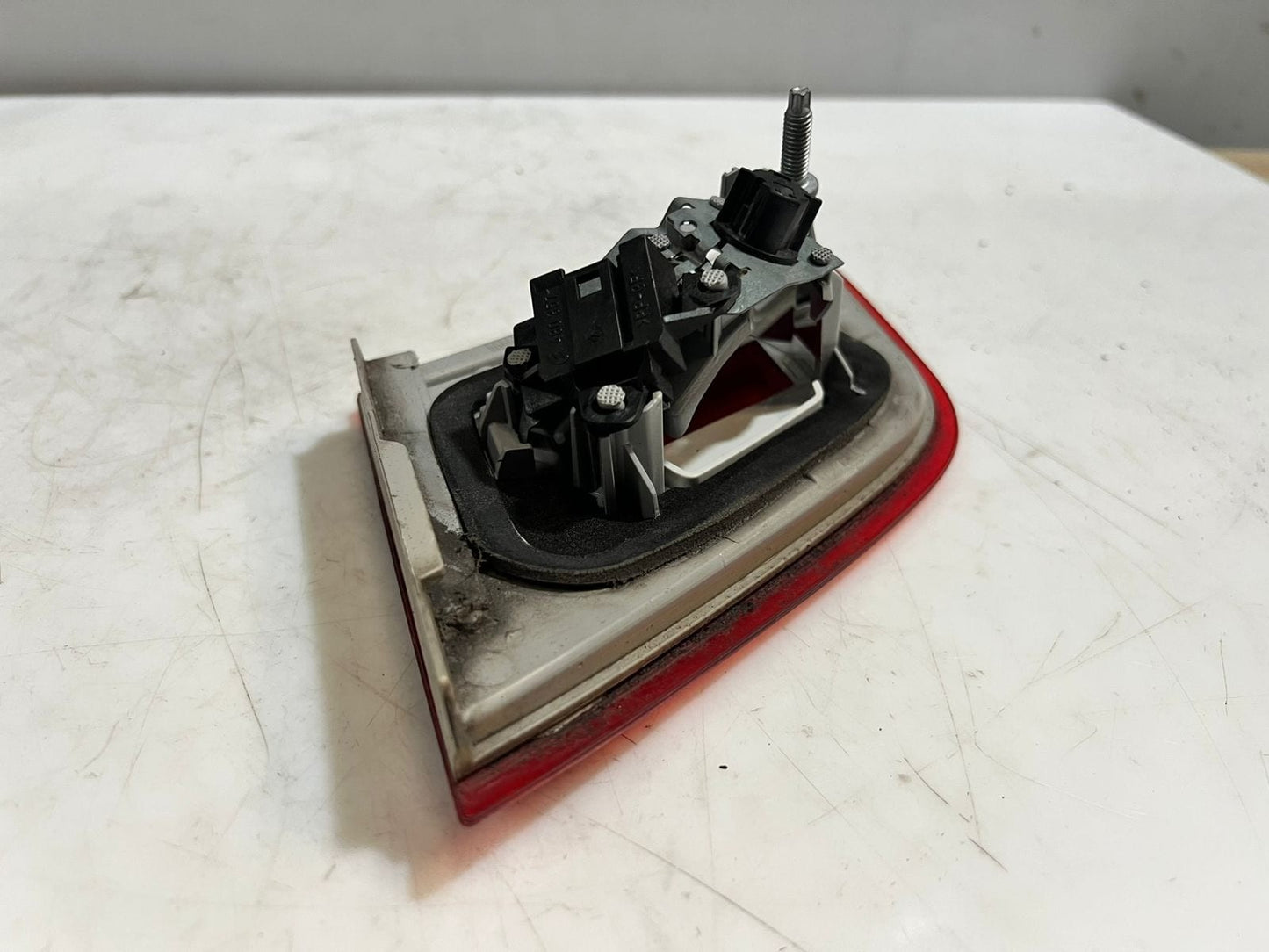 2007-2010 BMW 328i 3' E92 M3 LEFT RIGHT Trunk Mount Tail Light 7162300 7162299 
