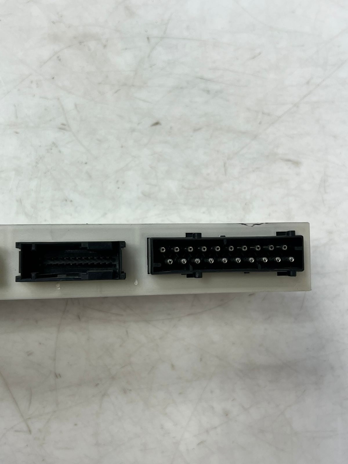2002-2006 BMW X5 E53 Body Control Module BCM 6946947 OEM