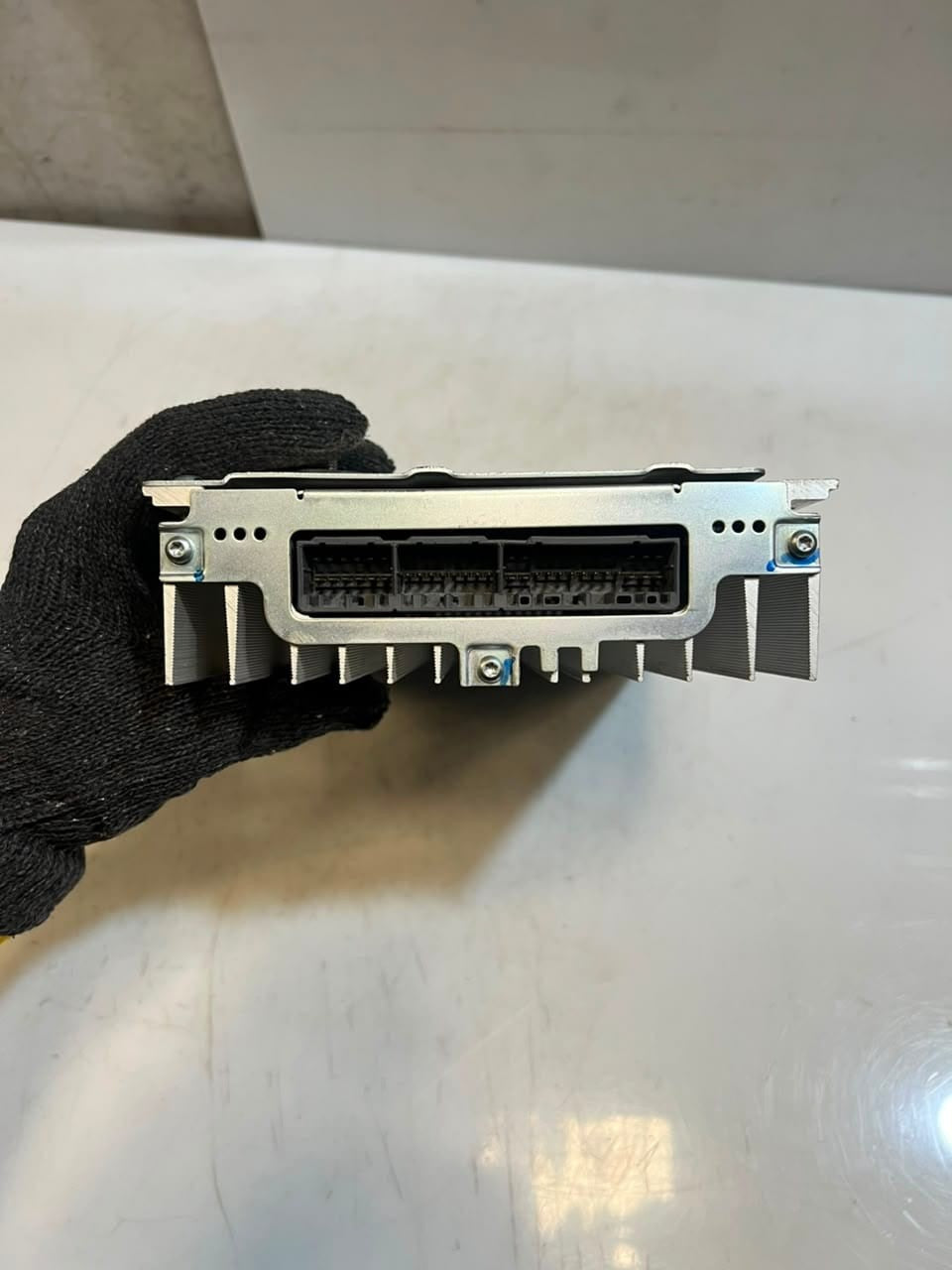 2011-2014 Hyundai Azera Extension Amp Assembly 963703V201