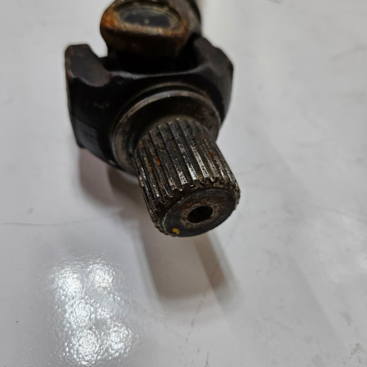 2007-2018 BMW X3 F25 X4 F26Front Propeller Drive Shaft Assembly 7589985