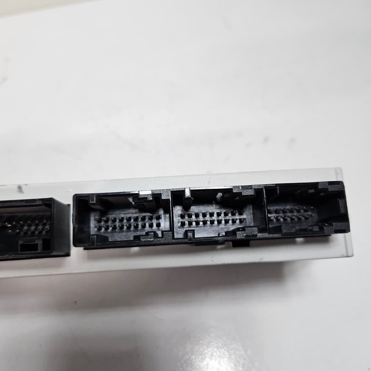 OEM BMW 7 Series E65 E66 Door Control Unit 6947123