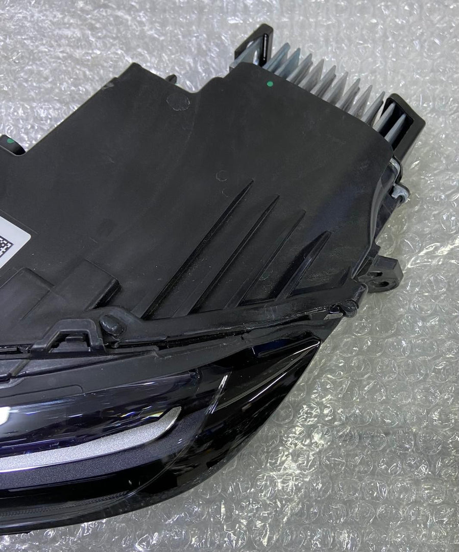 OEM BMW 7 Series G70 Headlight Upper LED Front 9879935 left Side