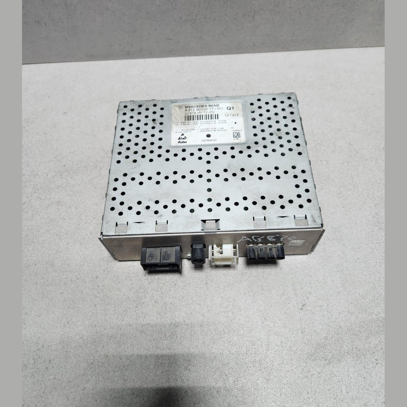 2011-2014 Mercedes-Benz C180 Digital Radio Tv Tuner A2129000017 W212 and C-Class