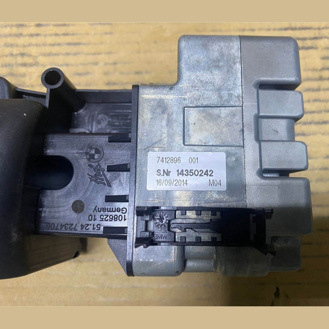 2012-2018 BMW 650i Rear View Camera 7412896 BMW F12 F13 640i 650i M6