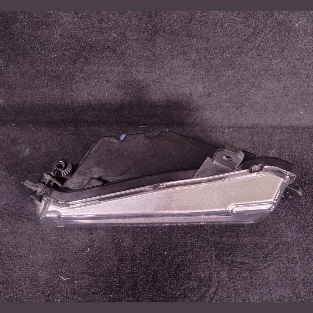 BMW X5 M50D G05 LED FOG LIGHT FRONT RIGHT DRIVER SIDE 7406366