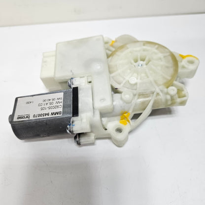 2019-2025 BMW X5 G05 X7 G07. Door Window Motor 9450070 Front Right