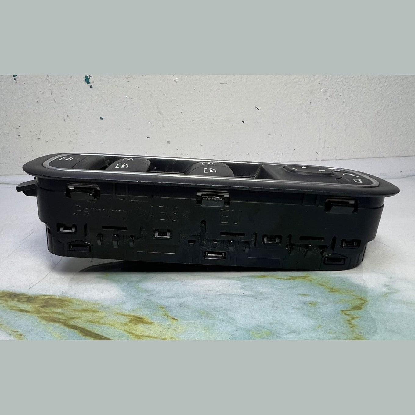 19-21 Mercedes A220 Front Power Window Switch A1679059803 CLA, G-Class, GLB GLA