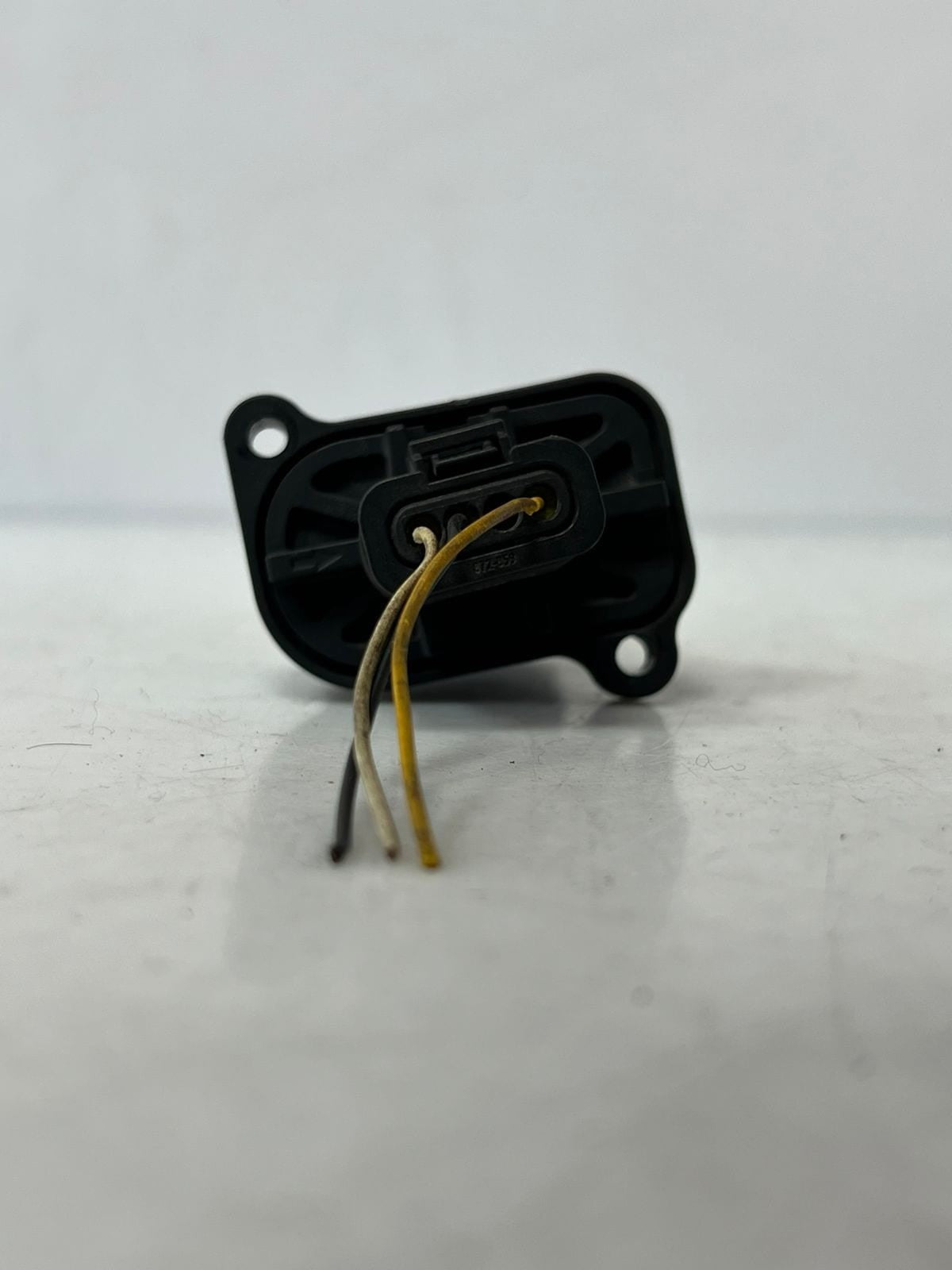 2014-2018 BMW X3 Mass Air Flow Sensor 7602038