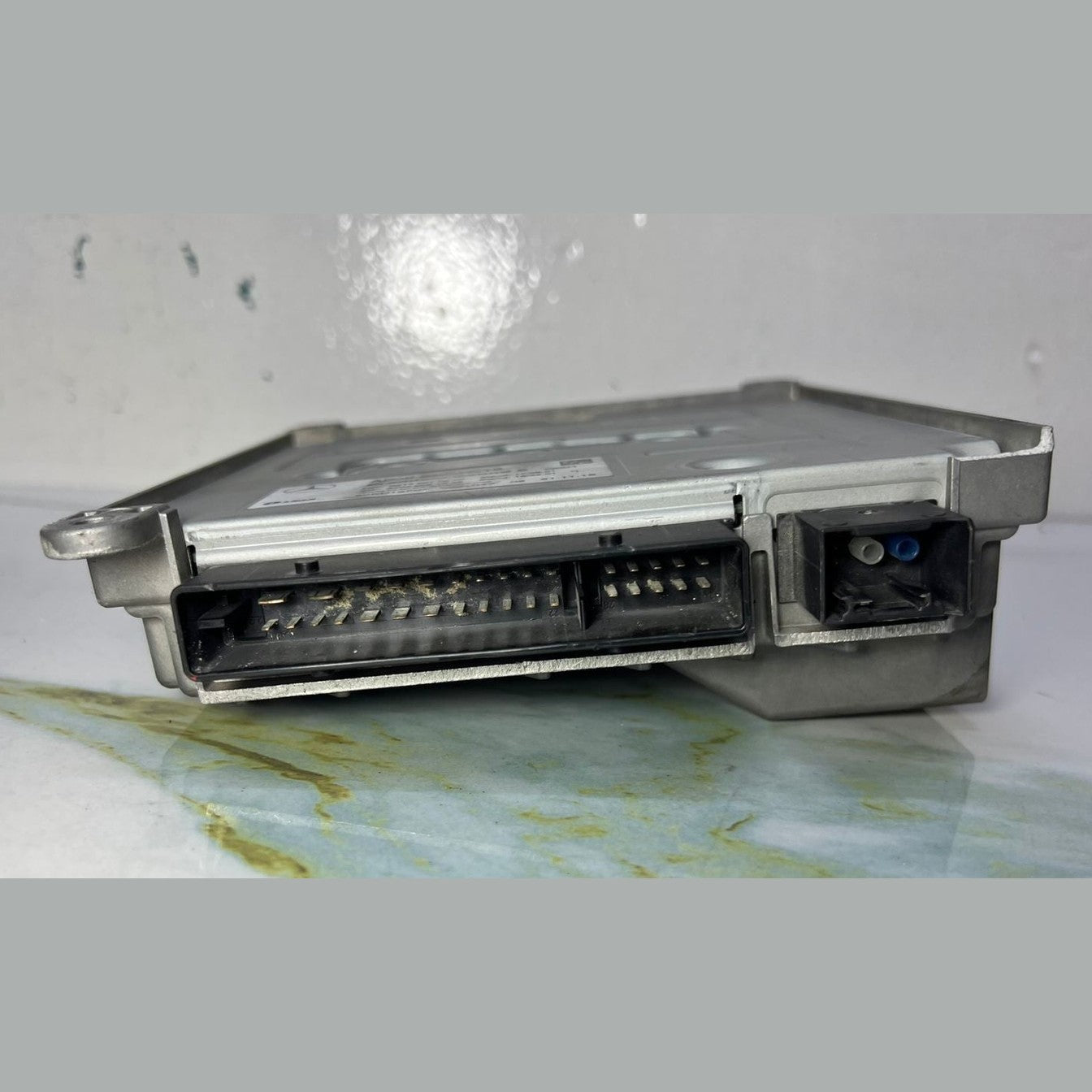Mercedes-Benz Control Unit Sound System A0009000518 W205 C-Class