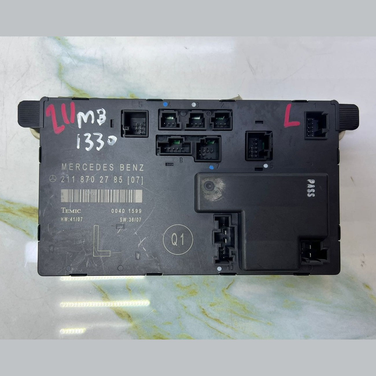2006-2009 Mercedes-Benz E-Class W211 E350 Door Control Module A2118702785