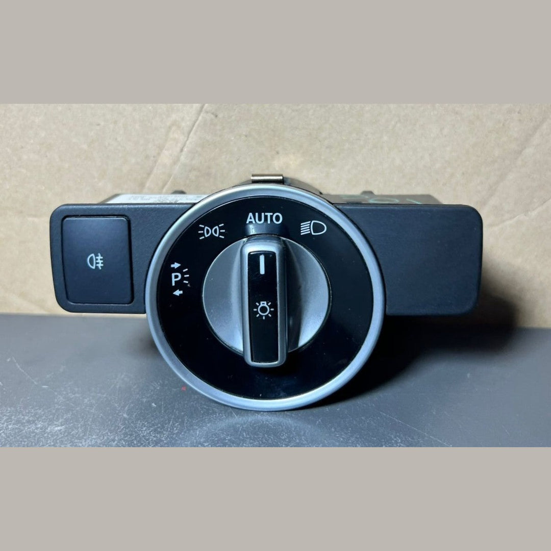 2010-2014 Mercedes-Benz W212 W204 Headlight Switch Control Unit A212 9050551