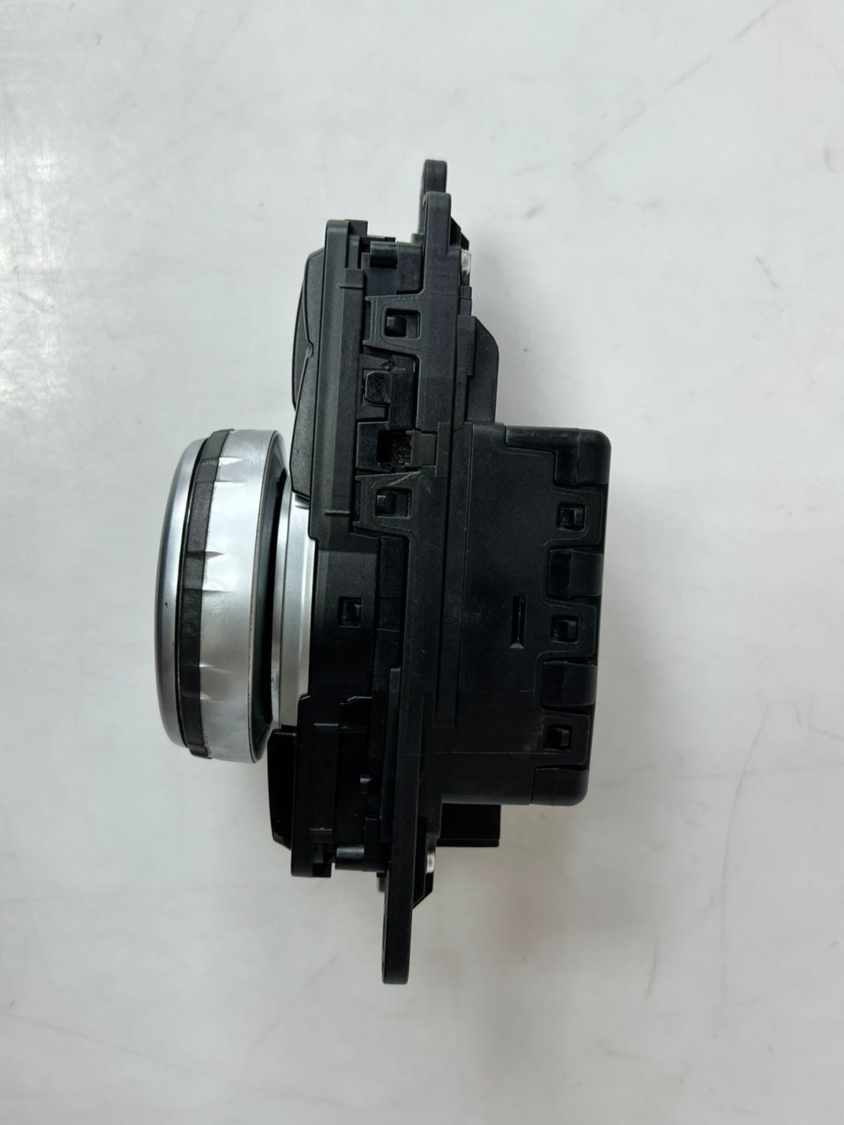 BMW F01 F10 F11 F15 F16 F20 F21 F25 F30 F31 Idrive Touch Controller 9332286 OEM
