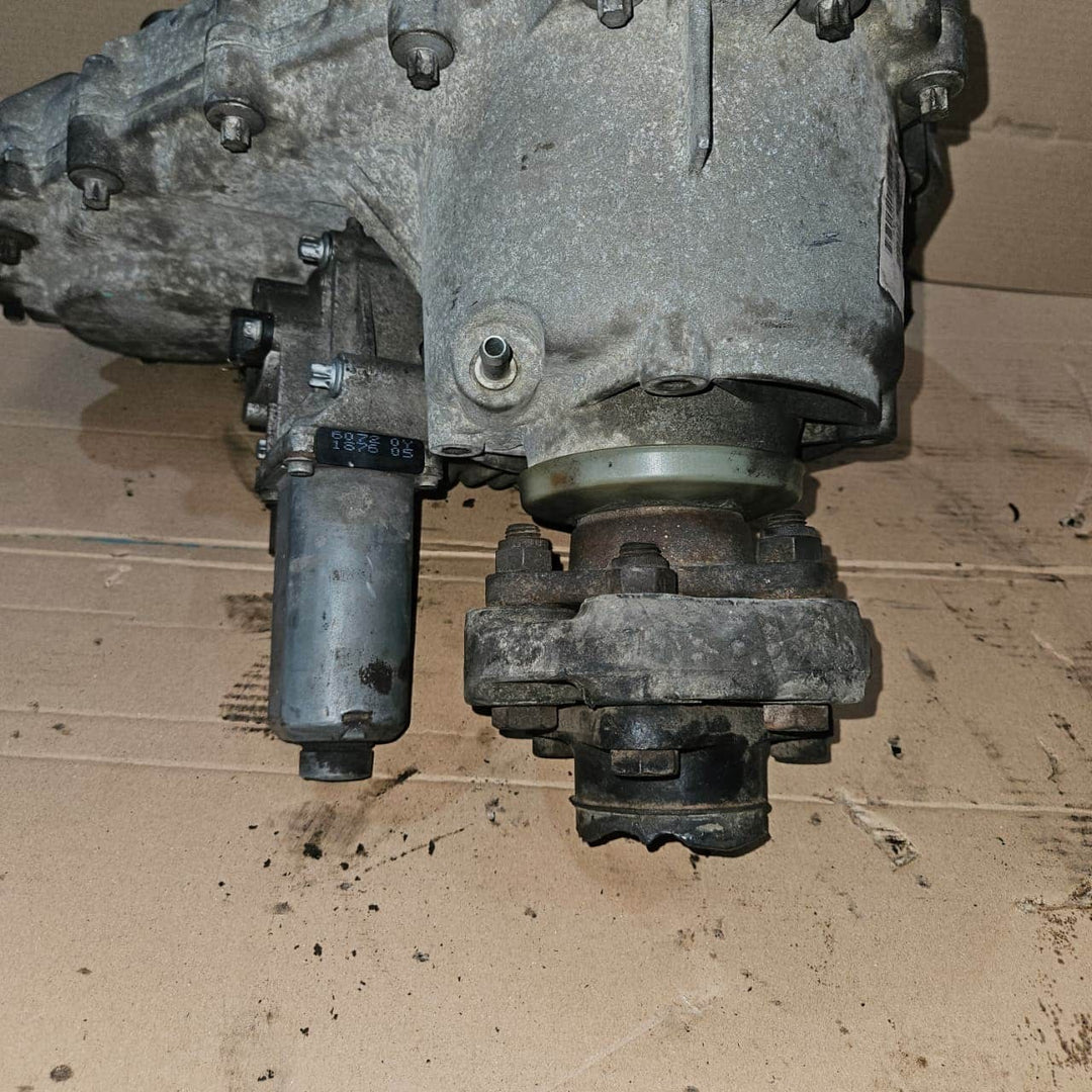 2003-2005 BMW X5 E53 Transfer Case Assembly ATC500 7526279 OEM