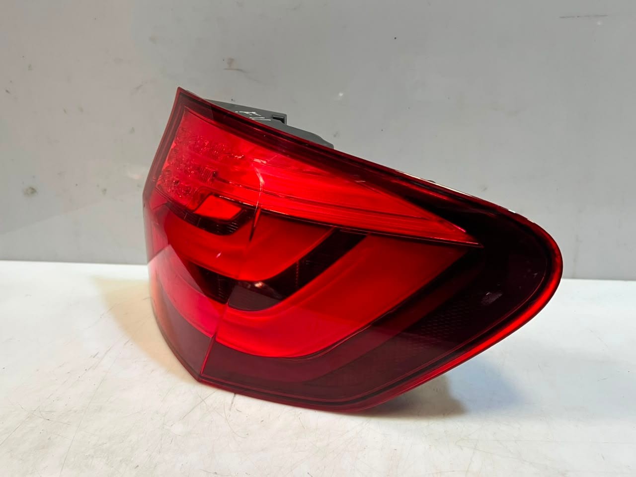 2010-2016 BMW F11 FENDER 528i LEFT RIGHT Tail Light BACK LIGHT 7203233 7203234