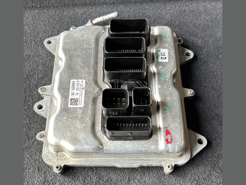 BMW F01 F02 F06 F07 F12  550i 650i 8 614 ENGINE CONTROL UNIT MODULE - 8614915